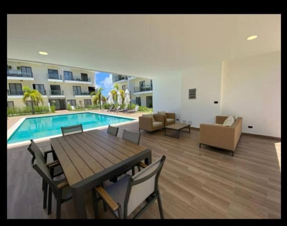 Luxury Apartment, Pool, Close To The Apartment