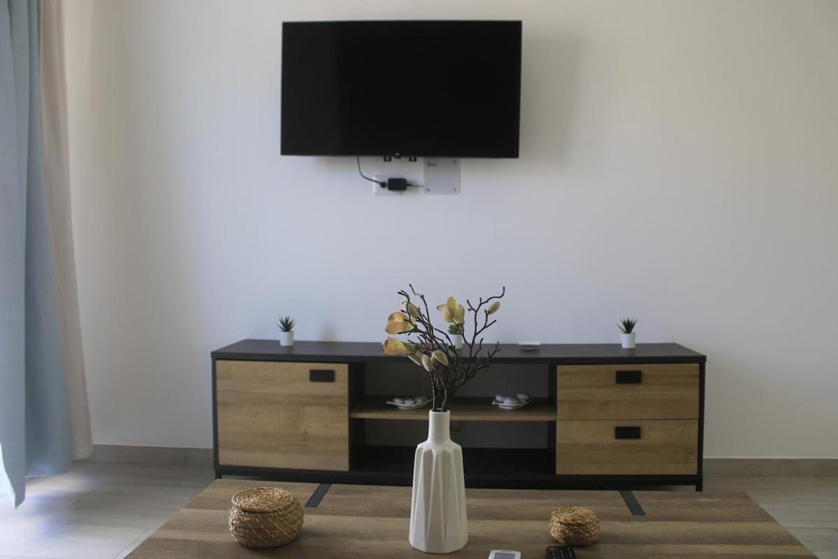 Modern Coral Village D204, And Comfort *