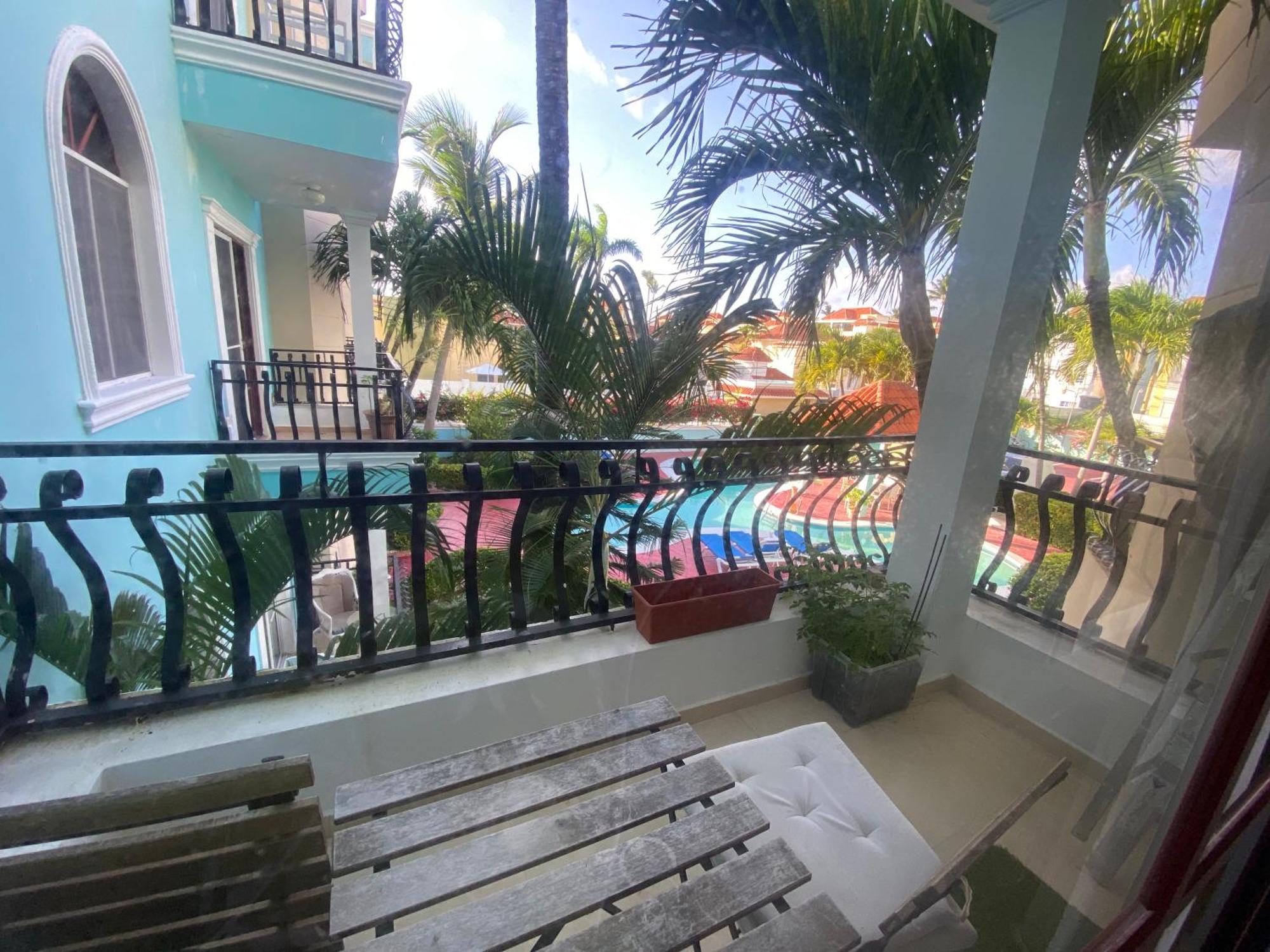 Amazing Pool And Life In Corals Apartment *