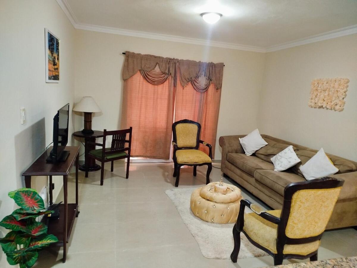 Nickerly & Jhova Share Apartment
