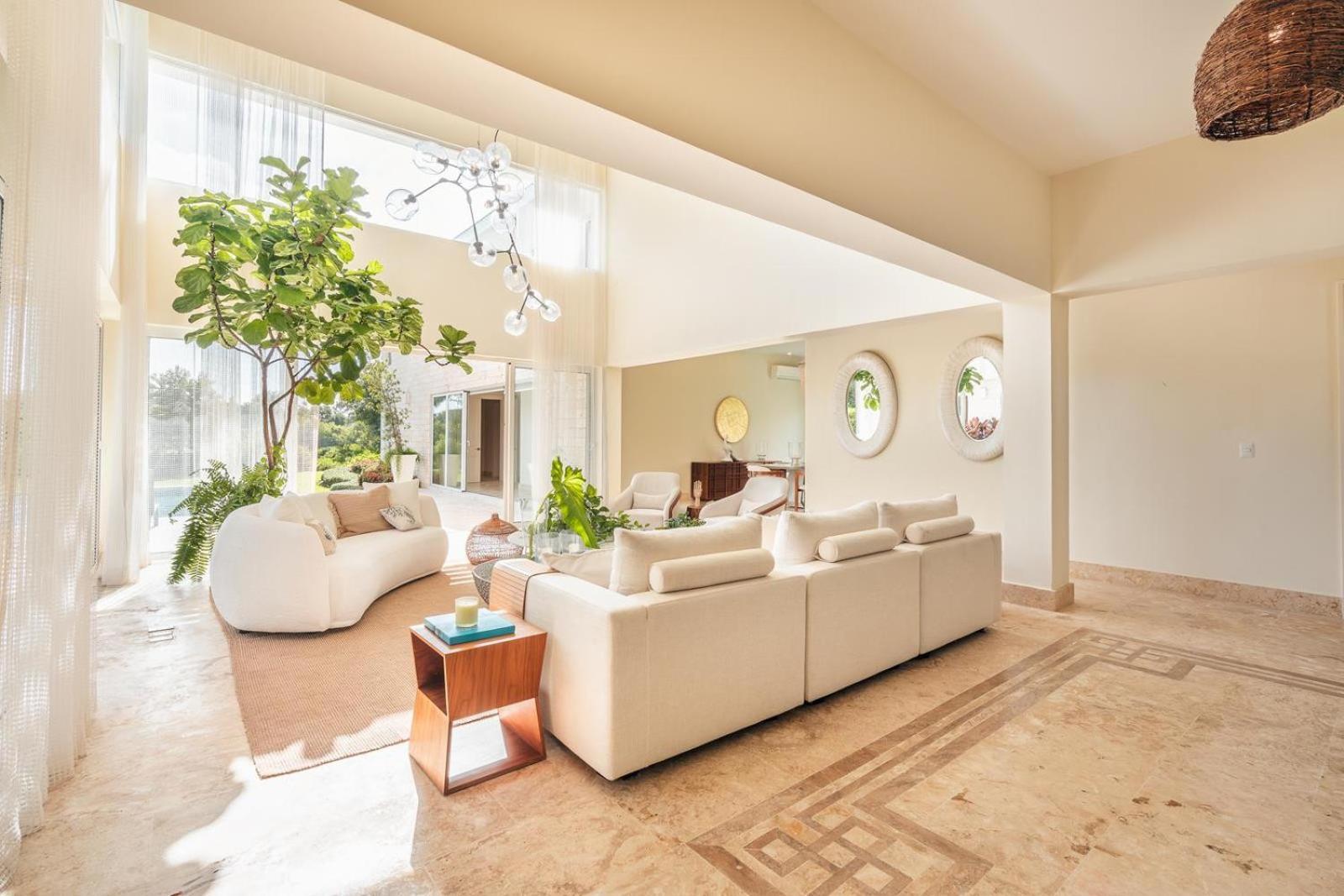 Wonderful 4br With Maid At *