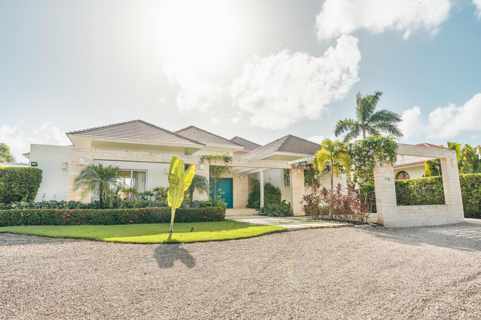 Wonderful 4br With Maid At Punta Cana