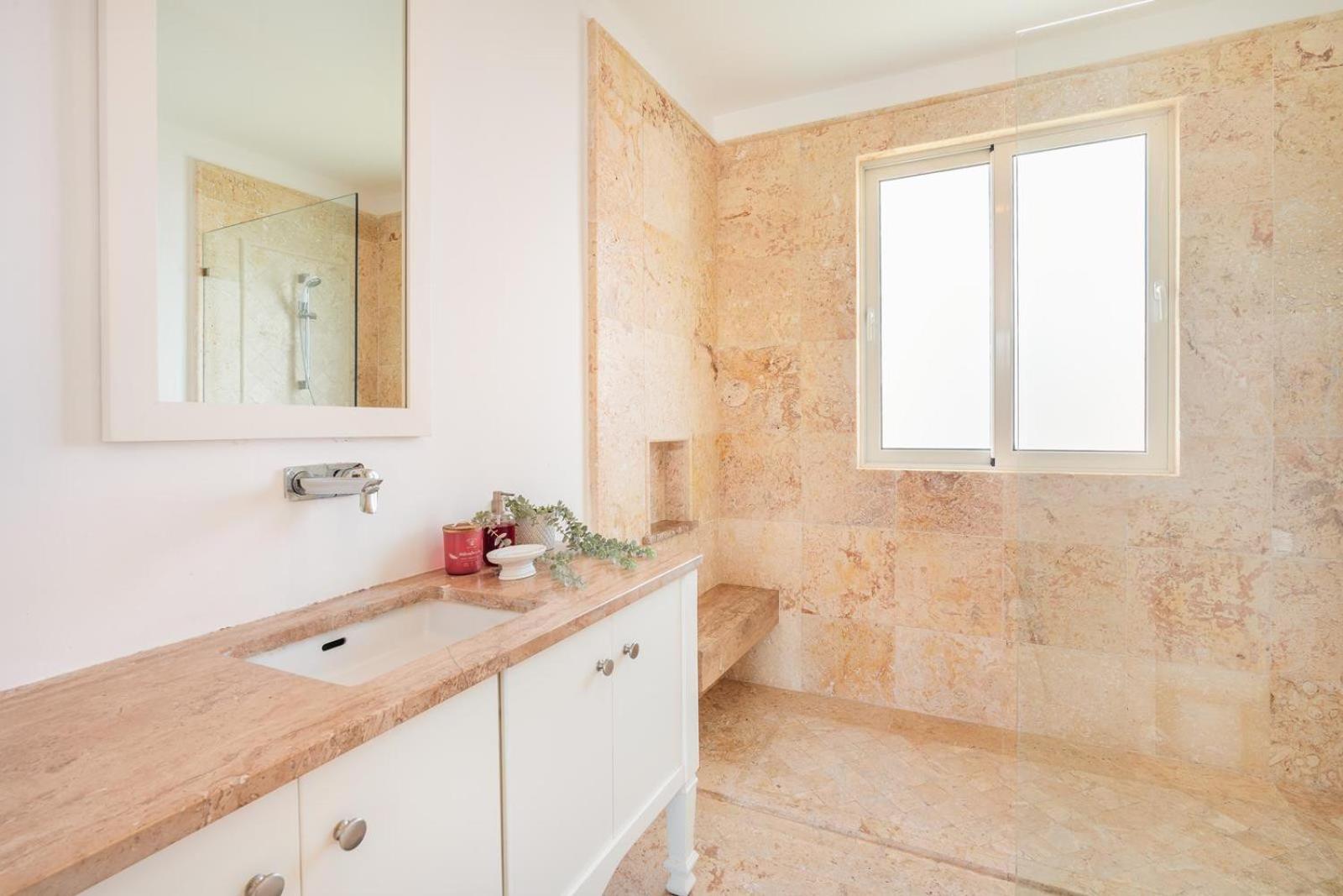 Wonderful 4br With Maid At