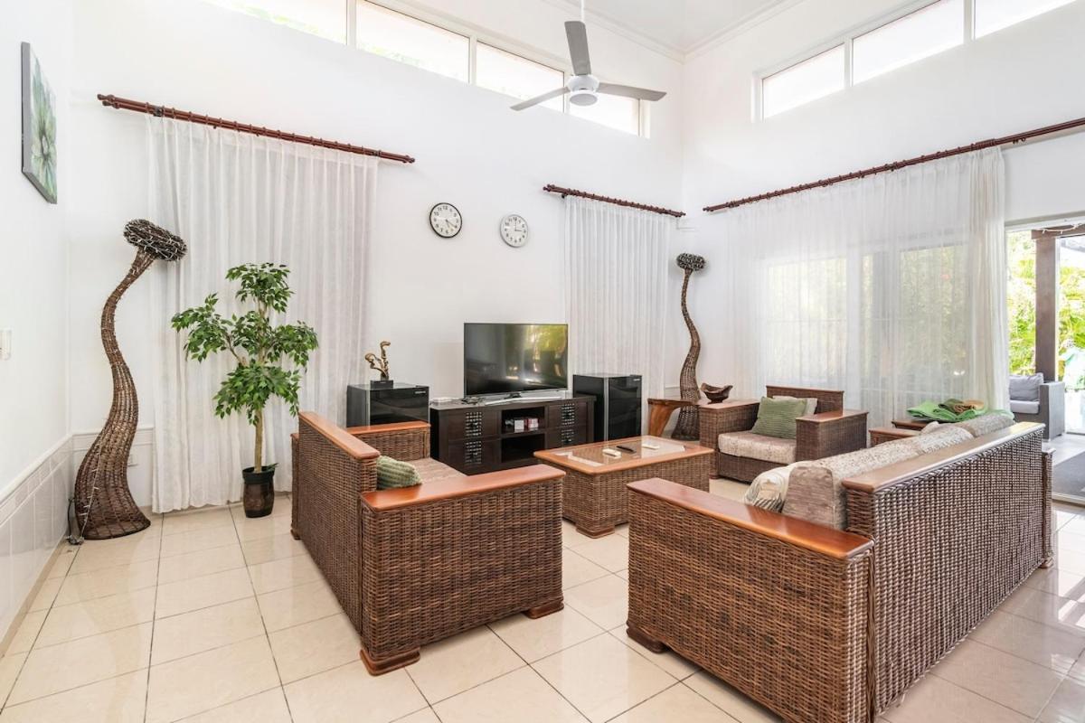 Private With Pool & Golf View *