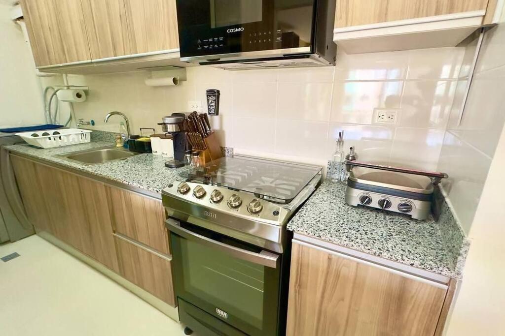Disfruta El Lujo & Descanso En 2 Hab. Apartment