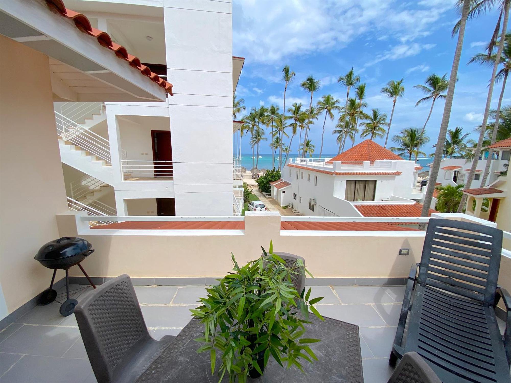 Aparthotel Olas De Corales - And