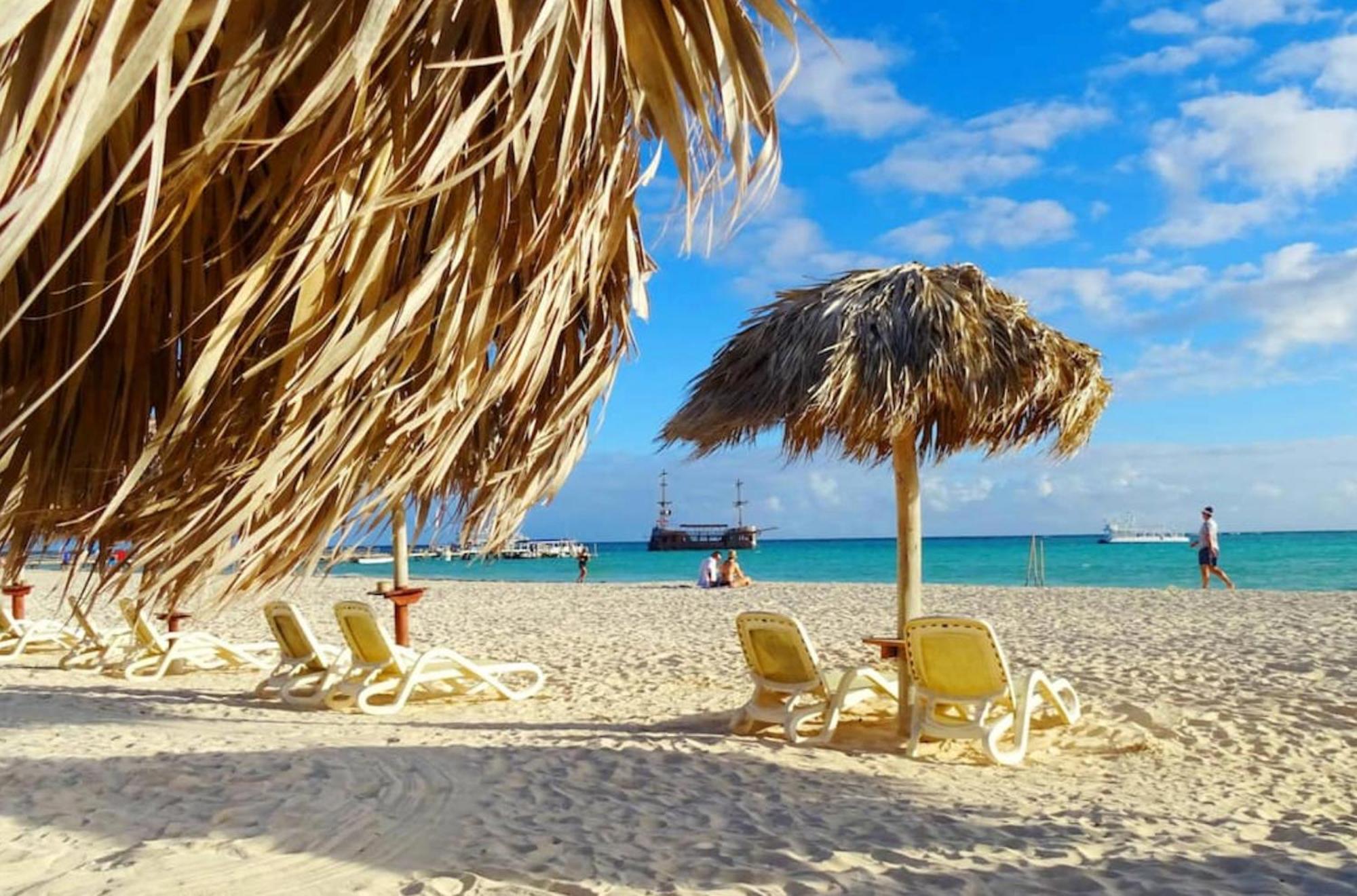 Aparthotel Olas De Sol Caribe Playa Corales 5*