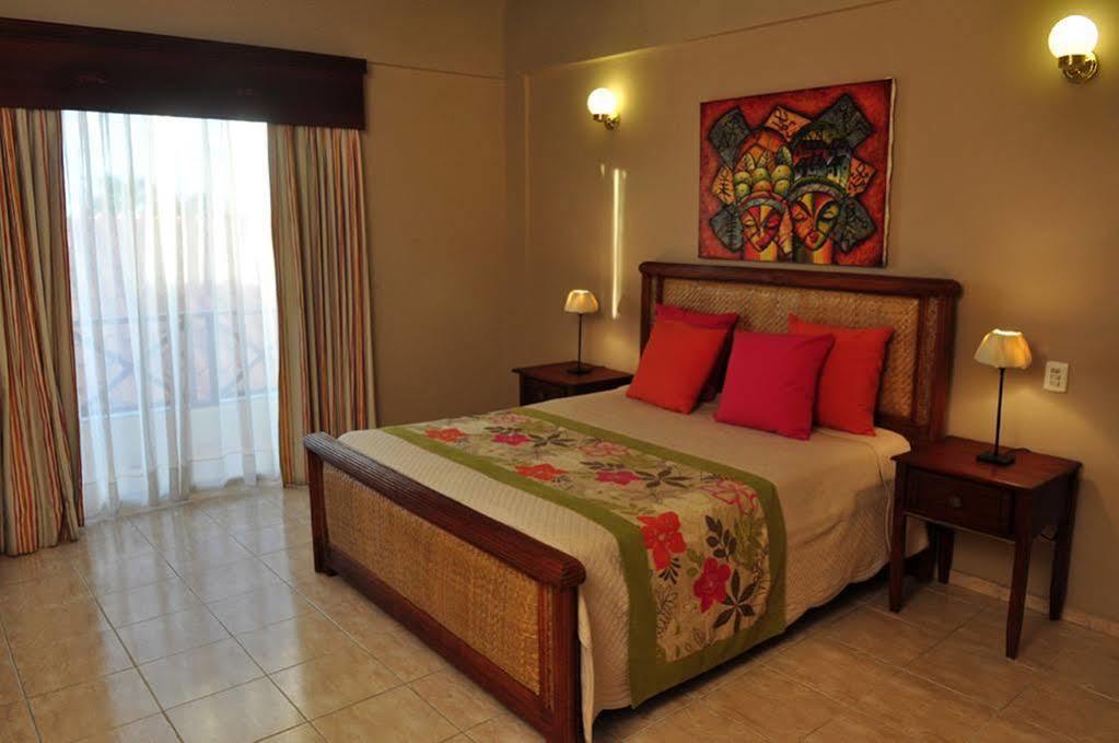 & Casino Flamboyan Hotel 3*