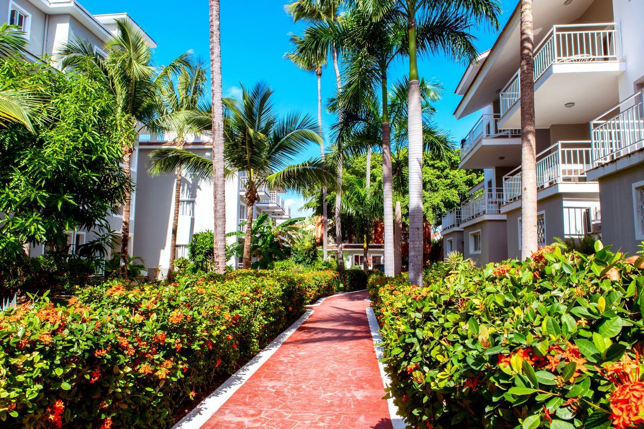 Hotel Tropicana Deluxe Club & Pool 4*