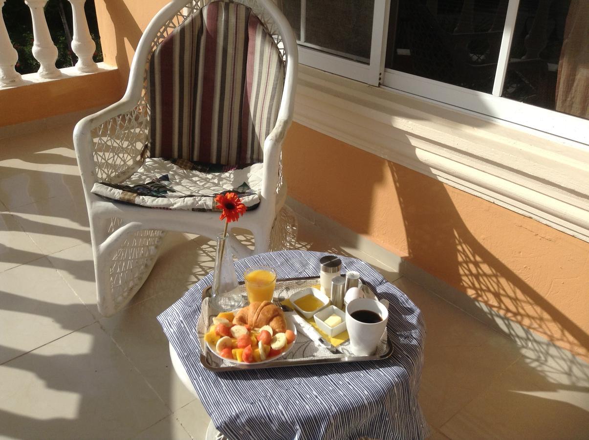 Acomodação com café da manhã  White Sands Shared 2*