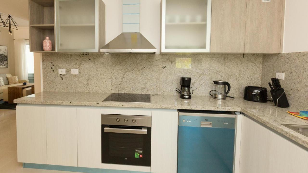 Cocotal Lake Village B102 - Golf Gated Community, Free Wi-fi Ferienhaus Punta Cana