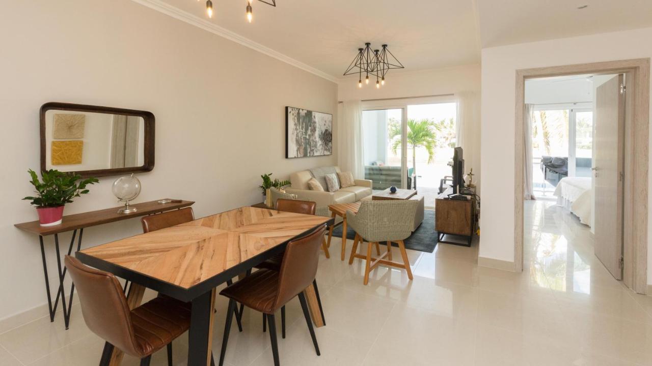 Ferienhaus Cocotal Lake Village B102 - Golf Gated Community, Free Wi-fi *
