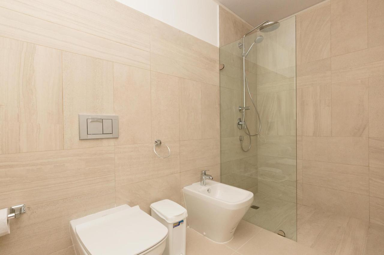 Cocotal Lake Village B102 - Golf Gated Community, Free Wi-fi Ferienhaus