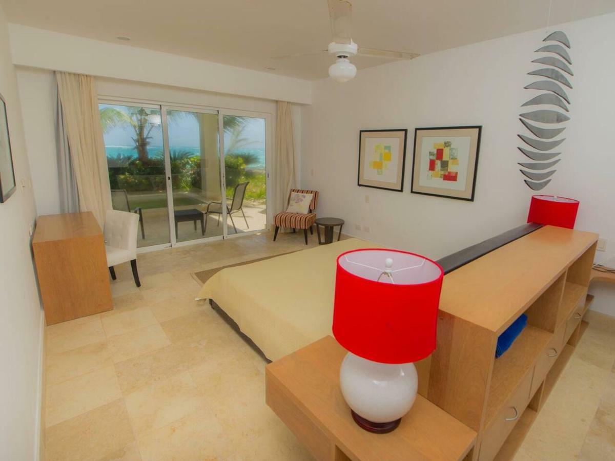 Sotogrande, Piscina Privada, Frente Al Mar, Cap Cana Apartment