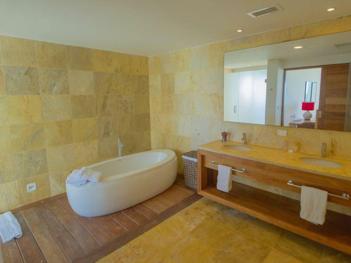 Sotogrande, Piscina Privada, Frente Al Mar, Cap Cana Apartment *