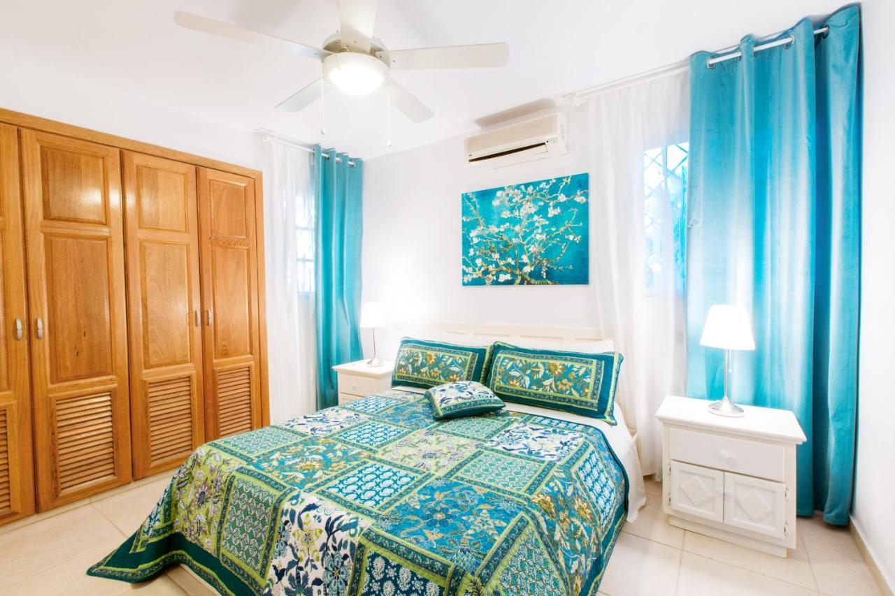 Tropicana Suites Beach Club And Pool 4* Punta Cana