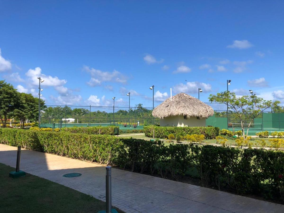 Beautiful One Bedroom Unit With Pool And Club In A Golf Project