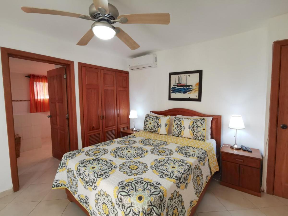 Beach House 3 Bedrooms Pickup Wifi Bbq - Playa Los Corales Villa *