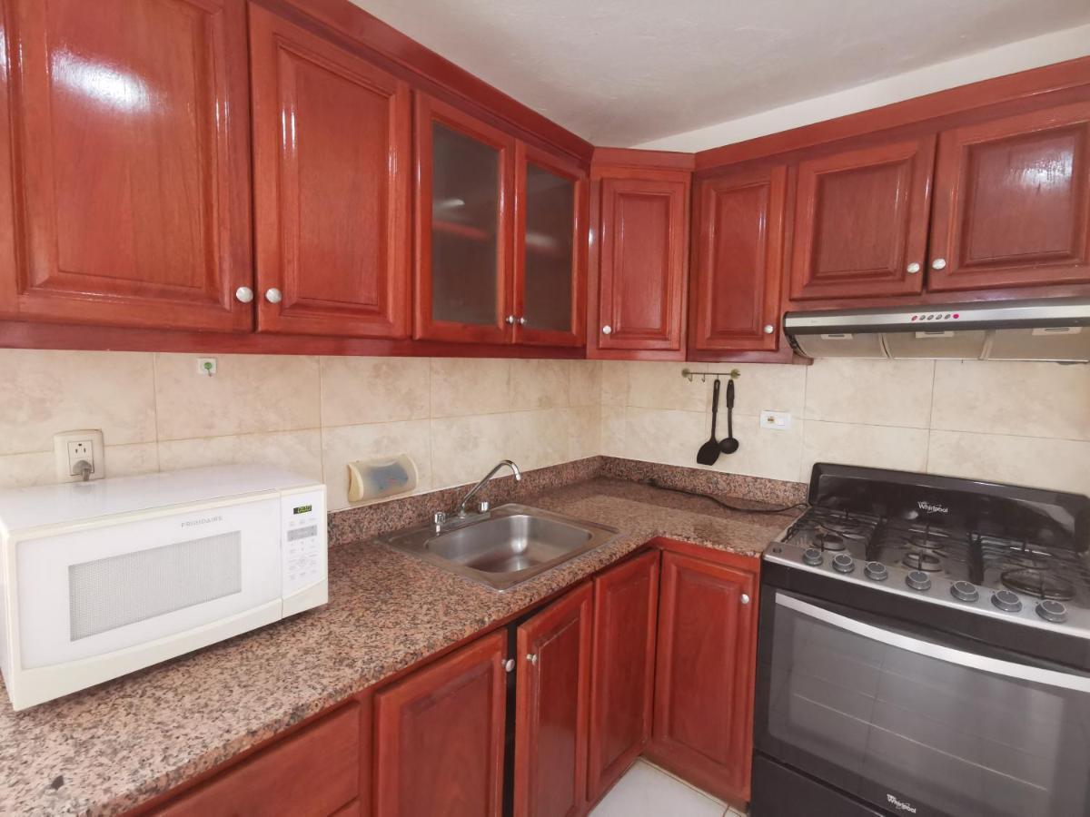Beach House 3 Bedrooms Pickup Wifi Bbq - Playa Los Corales Punta Cana