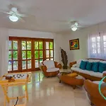 Close To The Beach! Lux Villa Gemela, 6Br, 9Bt