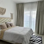Luxury Condo Coral Bay