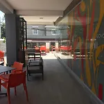 Ducassi Suites Rooftop Pool - Beach Club And Spa