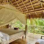Rancho Romana Glamper Retreat Ch02