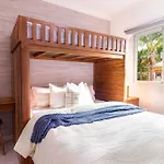 Amazing 2 2 Condo Near Beach Top Attractions!