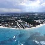Jojo\'S Caribbean Retreat