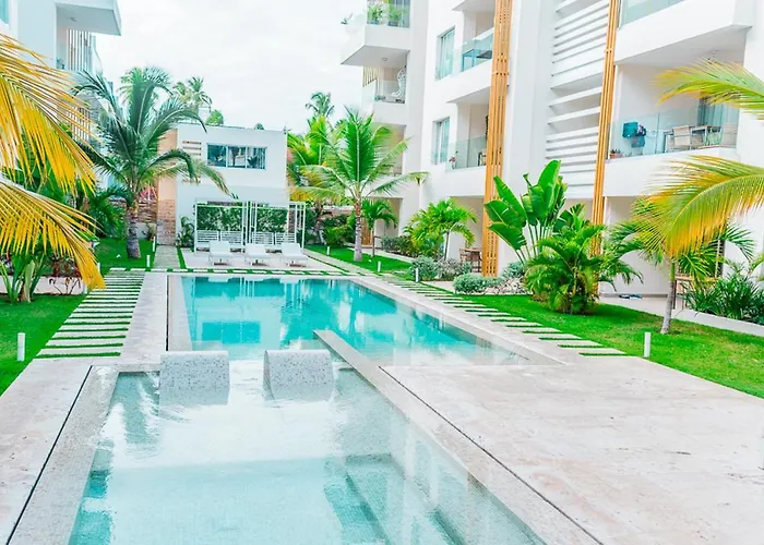 Beach Garden B2 Luxury Condo
