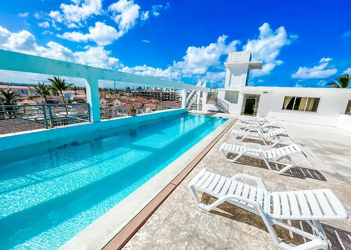 Ducassi Suites Rooms & Beach - Playa Bavaro - Wifi - Parking - Rooftop Pool & Spa