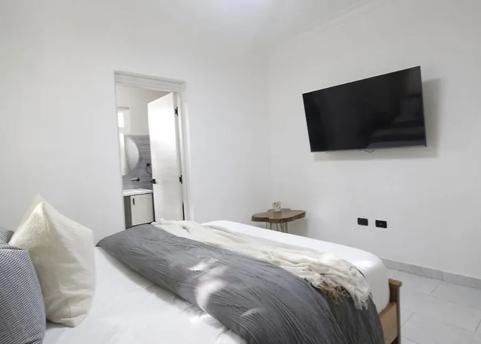 Amazing 2 2 Condo Near Beach Top Attractions!