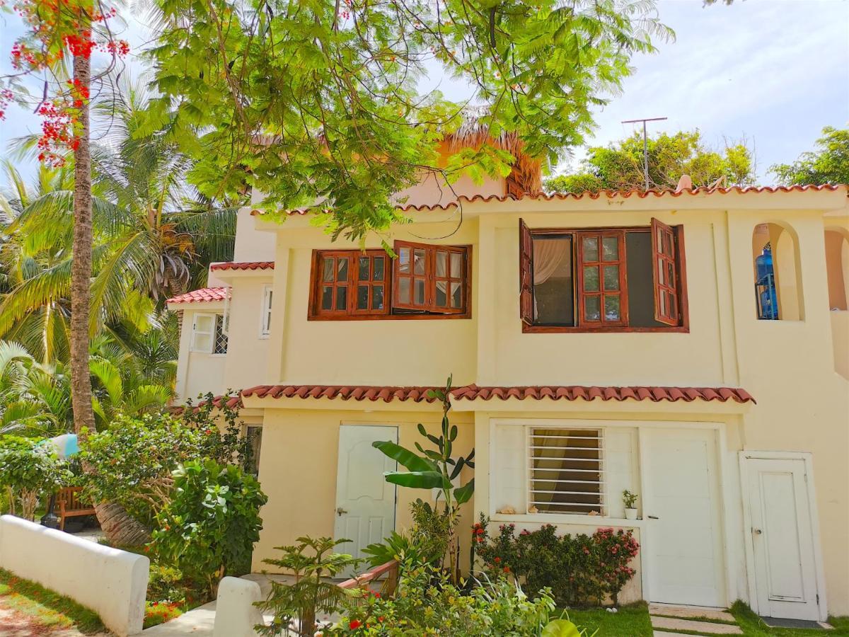 Beach Studio 4 People - Bbq, Wifi, Beach Amenities, Pickup From Airport, Kitchenette - Playa Los Corales * Punta Cana