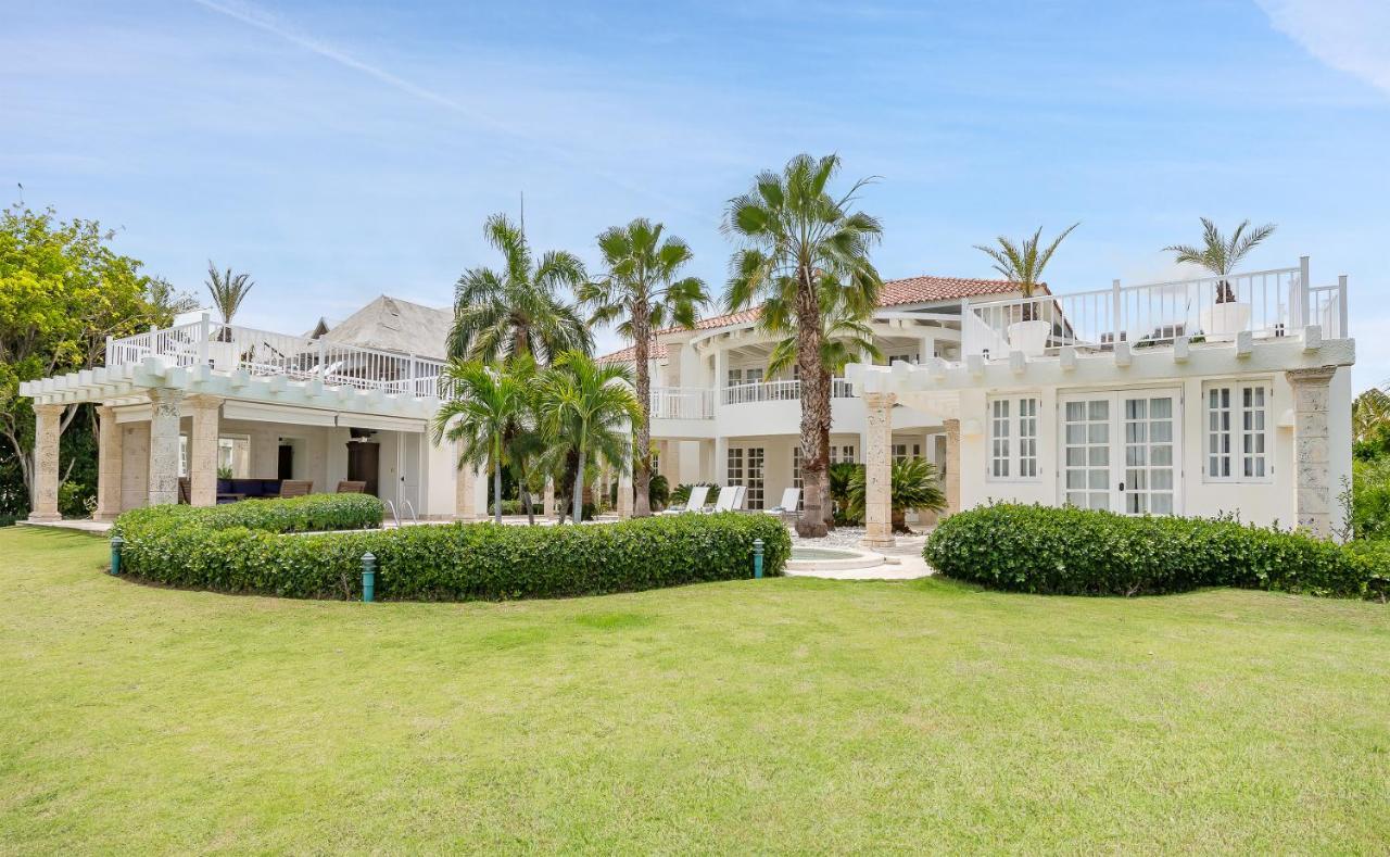Paradise Luxury With Huge Pool And Jacuzzi Apartment