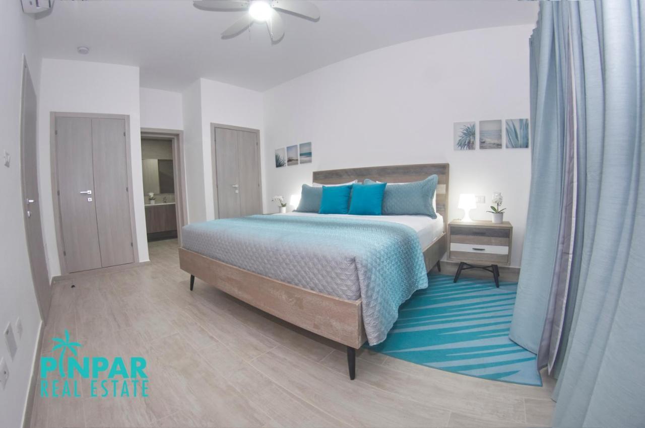 Apartamento Beautiful & Comfortable Steps To The Beach Pool View