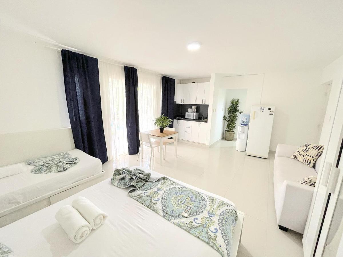 Sol Caribe Mar Pool - Playa Bavaro Beach Club &