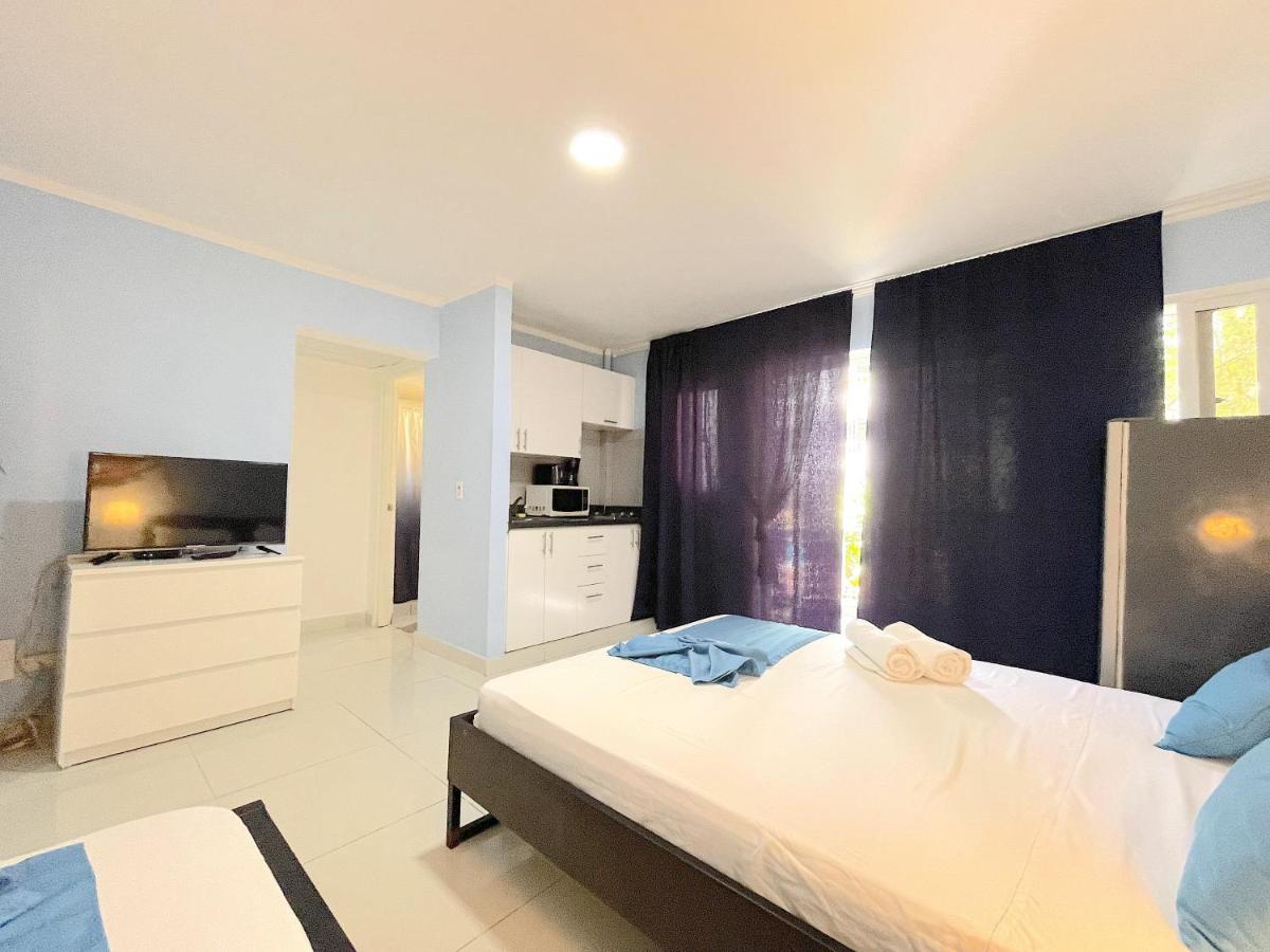 Sol Caribe Mar Pool - Playa Bavaro Beach Club & 5*