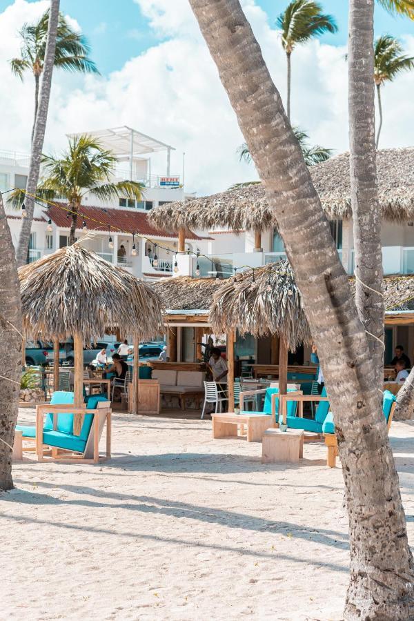 Apartamento Beautiful & Comfortable Steps To The Beach Pool View