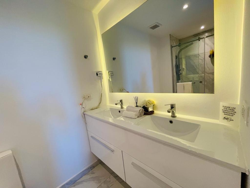 Apartment Penthouse In Hard Rock Area Beach, Casino & Pool Punta Cana