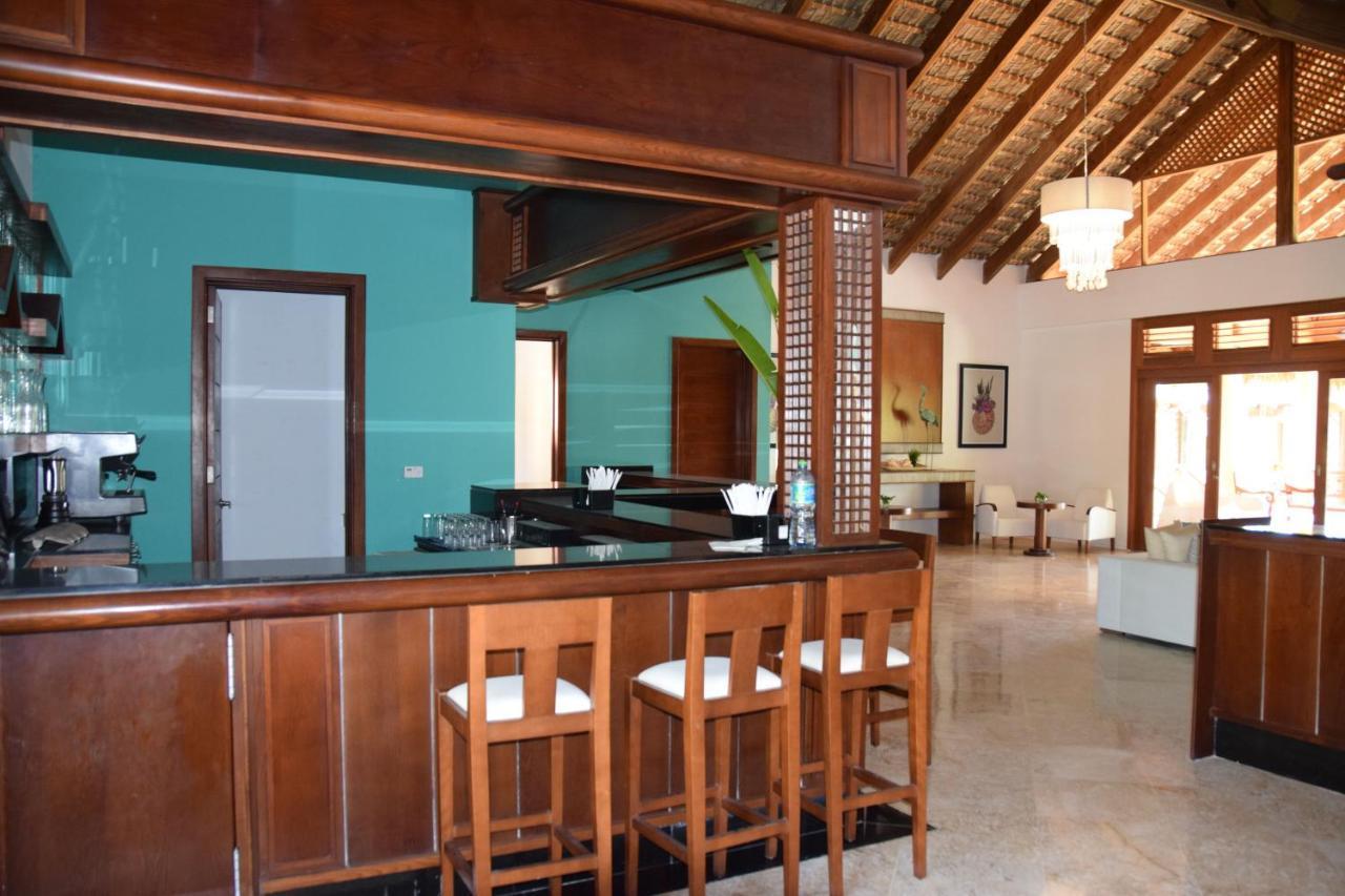 Sunset Boutique Suites Hotel 4*