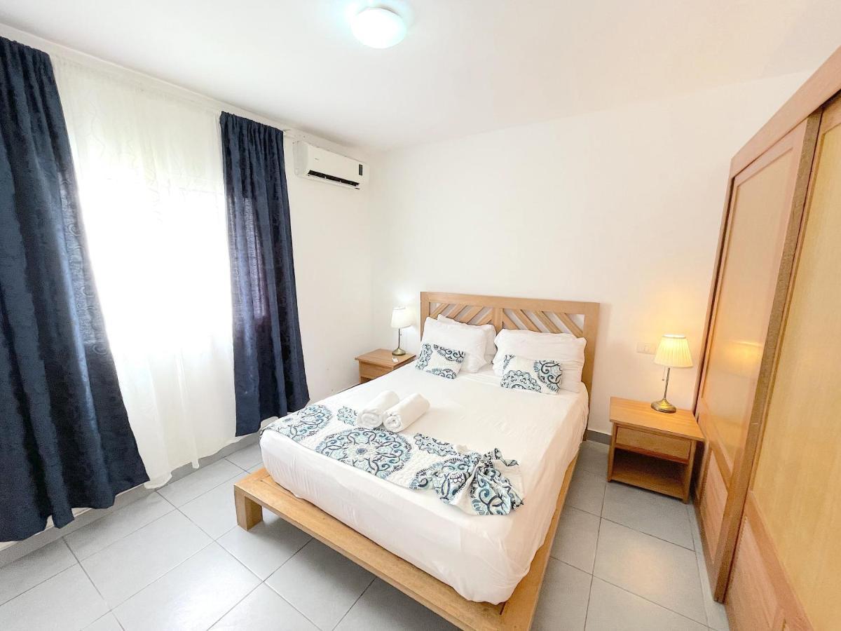 Hotel Pool Deluxe Center Bavaro Bbq Wifi Beach Club & Punta Cana