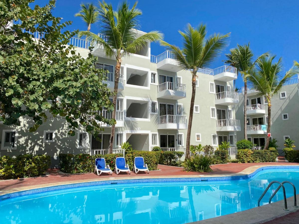Dominican Breath - Suites Sol Caribe - Swimming Pool And Beach Club - Playa Bavaro