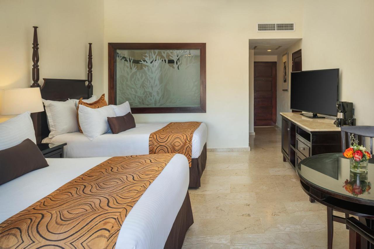 Dreams Palm Resort