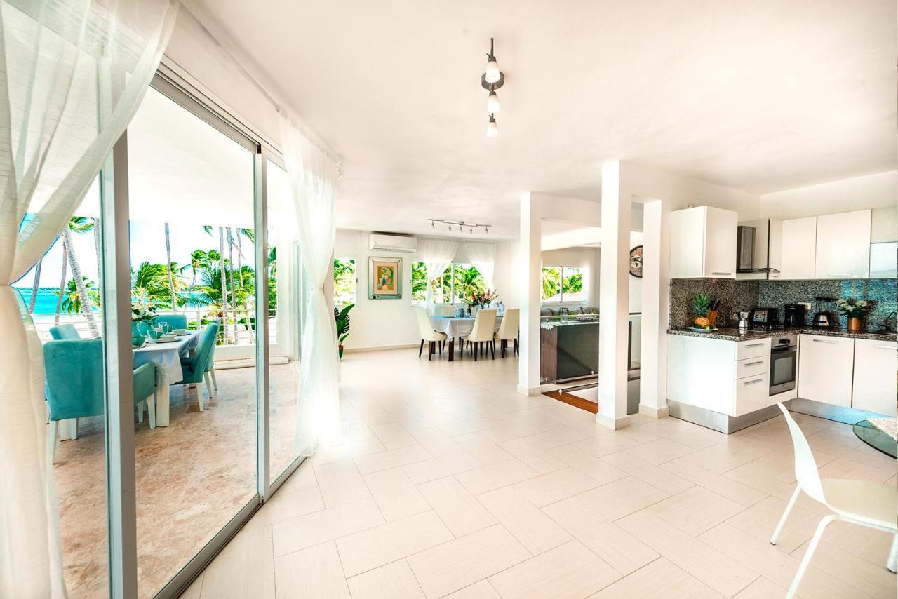 Beachfront For Rent - Ocean View, Private Terrace, And Bbq