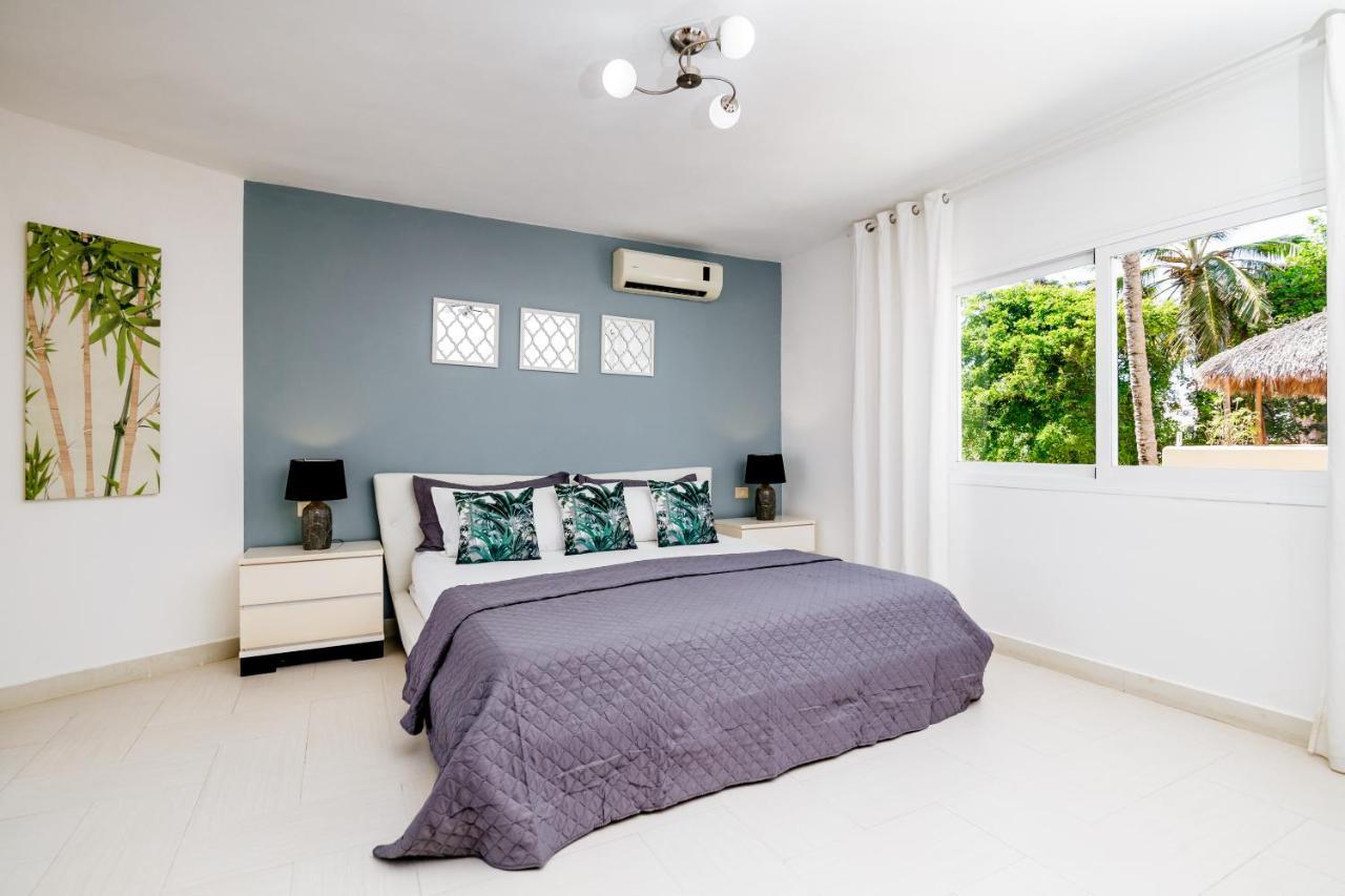 Beachfront For Rent - Ocean View, Private Terrace, And Bbq *