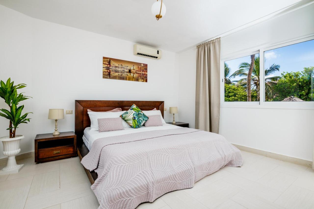 Beachfront For Rent - Ocean View, Private Terrace, And Bbq Apartment Punta Cana