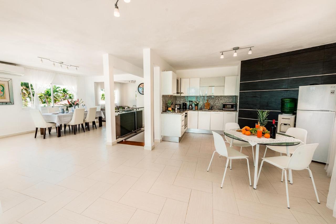 Apartment Beachfront For Rent - Ocean View, Private Terrace, And Bbq