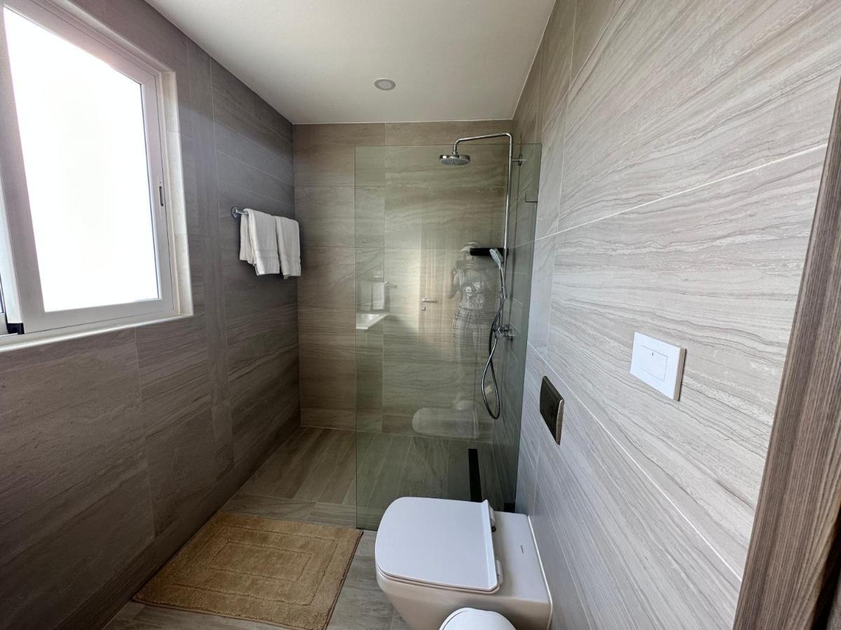 Luxury Coral Bay Apartment *
