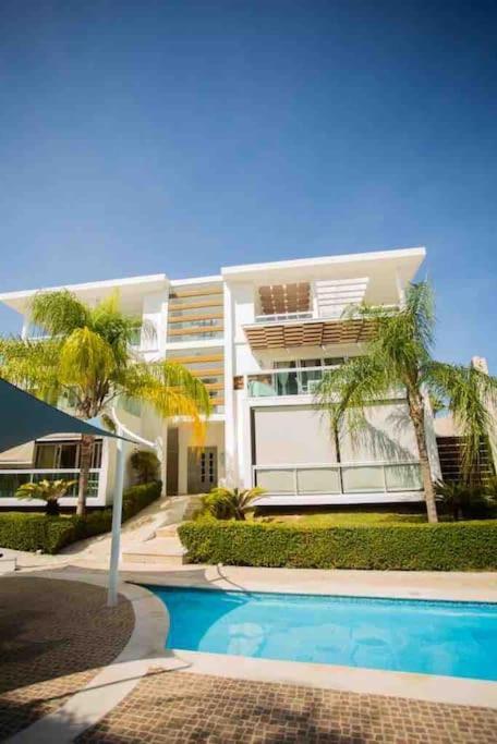 Paradise Palms At Costa Hermosa