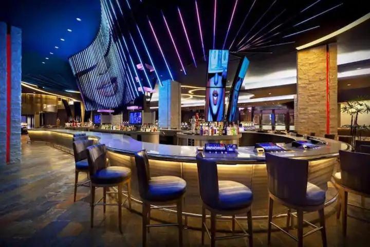 Apartment Penthouse In Hard Rock Area Beach, Casino & Pool